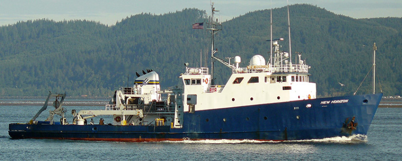 Research vessel New Horizon on the Columbia River in 2009. Photo by Michael Duncan.