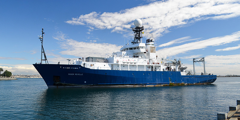 Research vessel Roger Revelle
