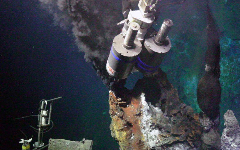 New Hydrothermal Field Discovered in East Pacific Ocean