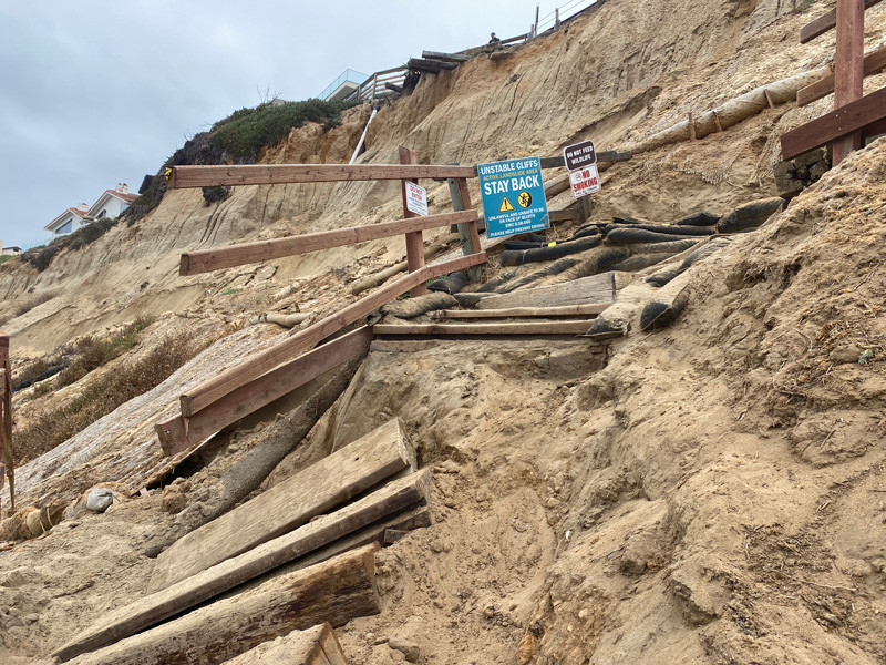 The Beacons Beach switchback trail suffered damage in a landslide on May 2, 2022.   Credit: Lauren Fimbres Wood.